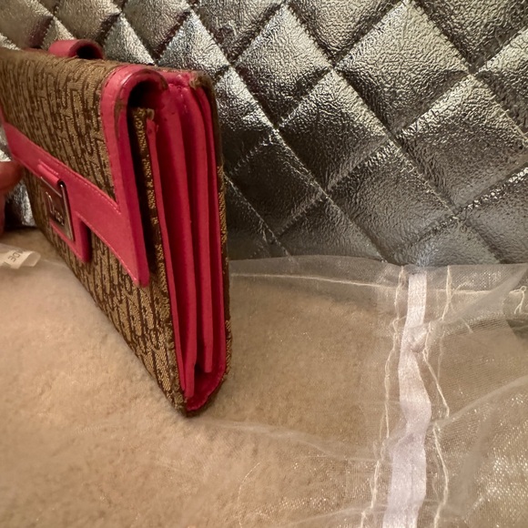 Vintage Christian Dior pink trotter wallet - Picture 6 of 16